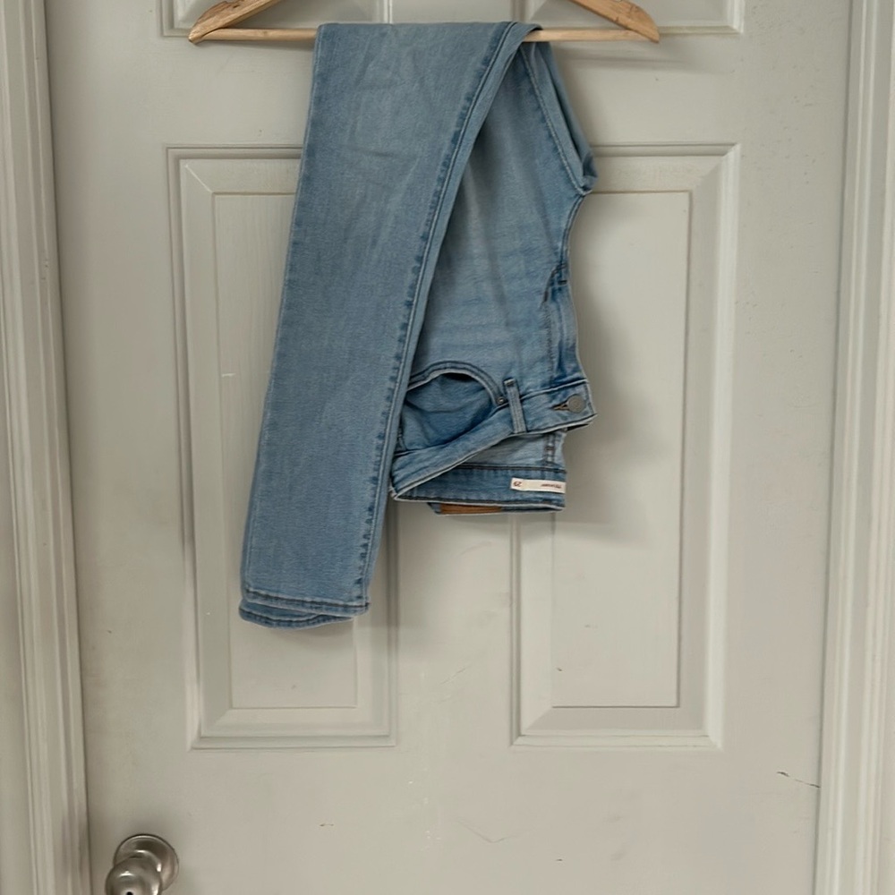 Levi’s 711 Skinny Jeans size 29